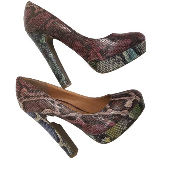 Cosmopolitan Womens Jackie Platform Pump Shoes Pink Snakeskin Slip Ons 9.5 M - Picture 2 of 9